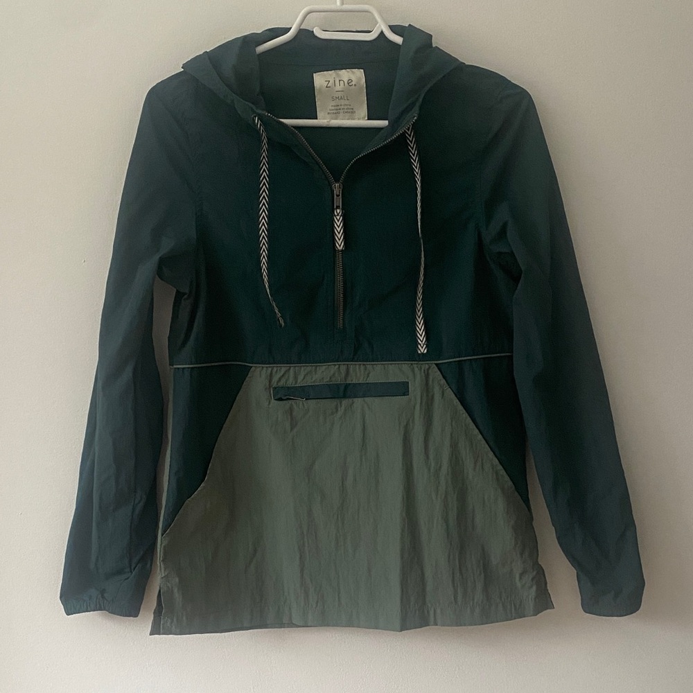 Zine Clothing Women's Two-Tone Green Windbreaker Jacket